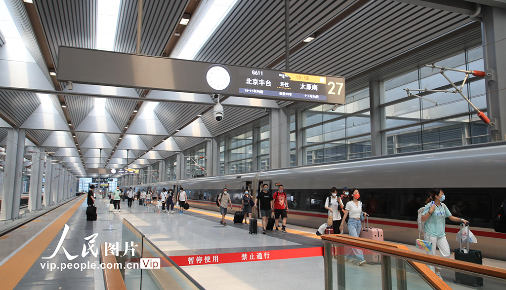 亚洲最大铁路枢纽客站北京丰台火车站开通运营【5】
